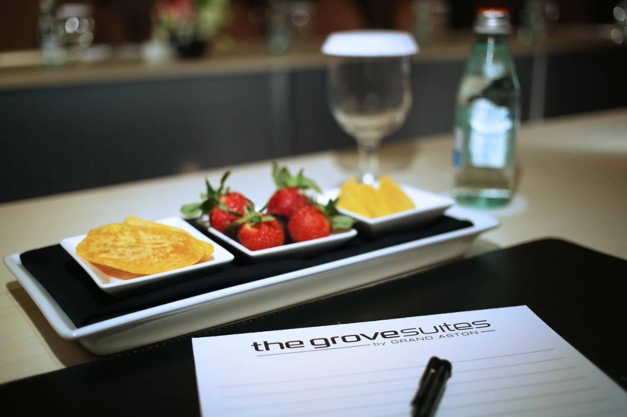 The Grove Suites By Grand Aston Jakarta Exteriör bild