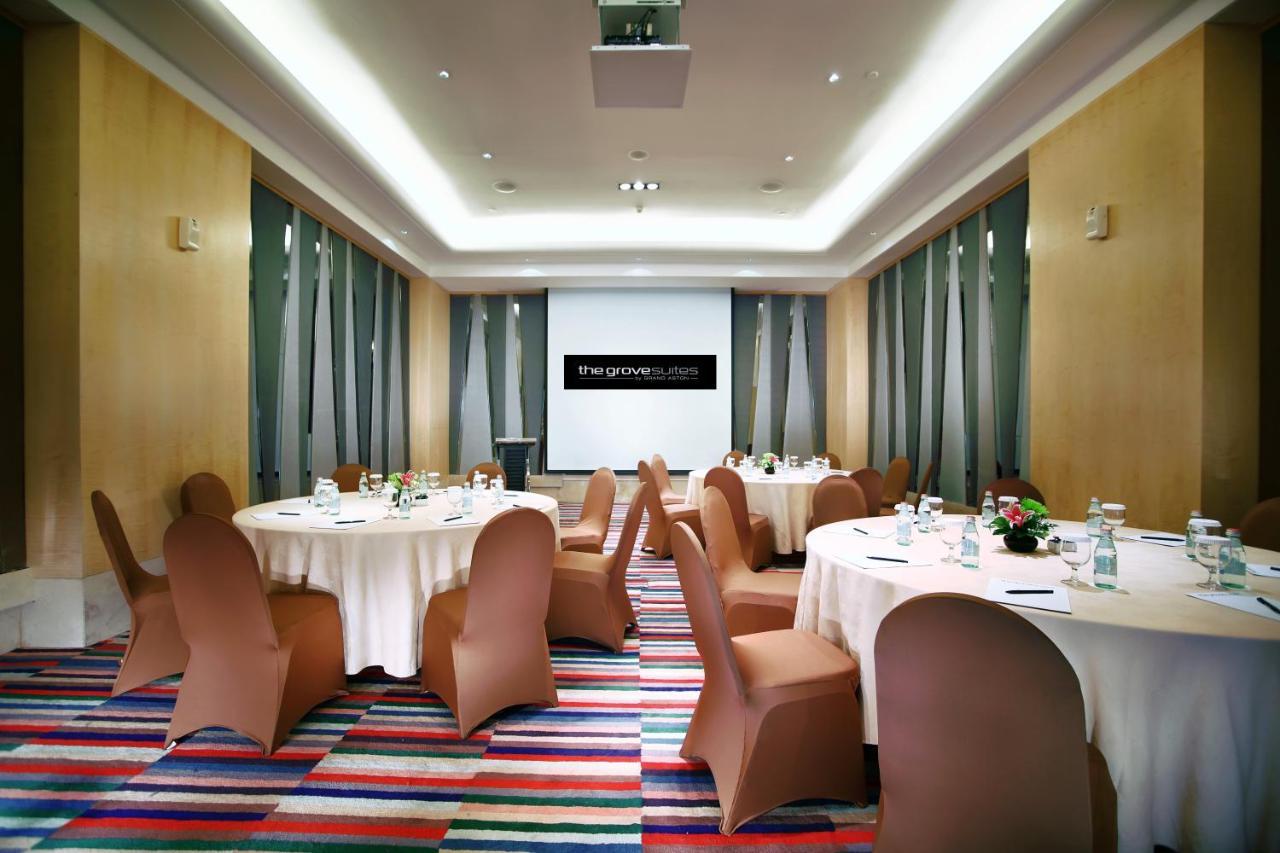 The Grove Suites By Grand Aston Jakarta Exteriör bild