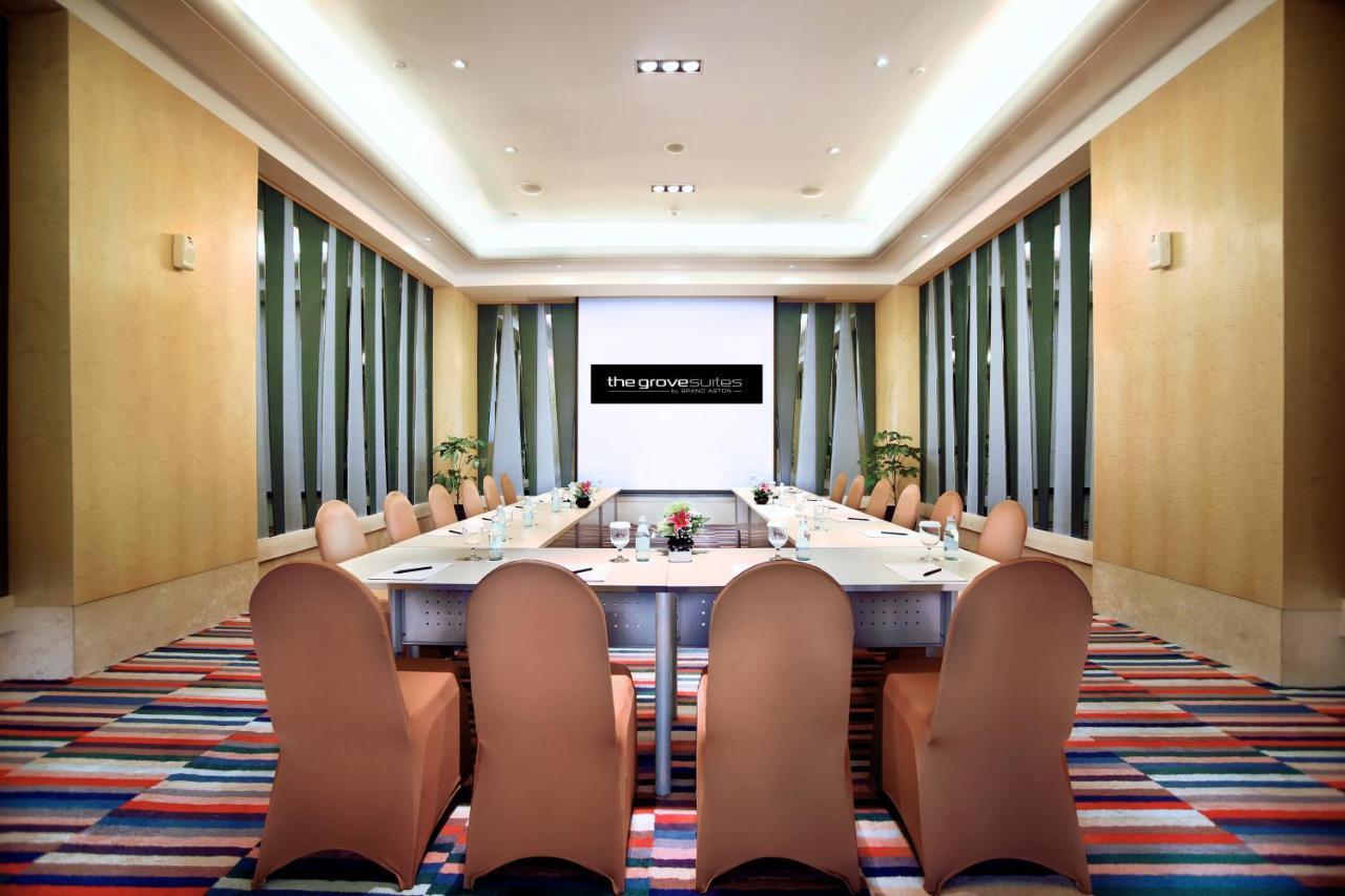 The Grove Suites By Grand Aston Jakarta Exteriör bild