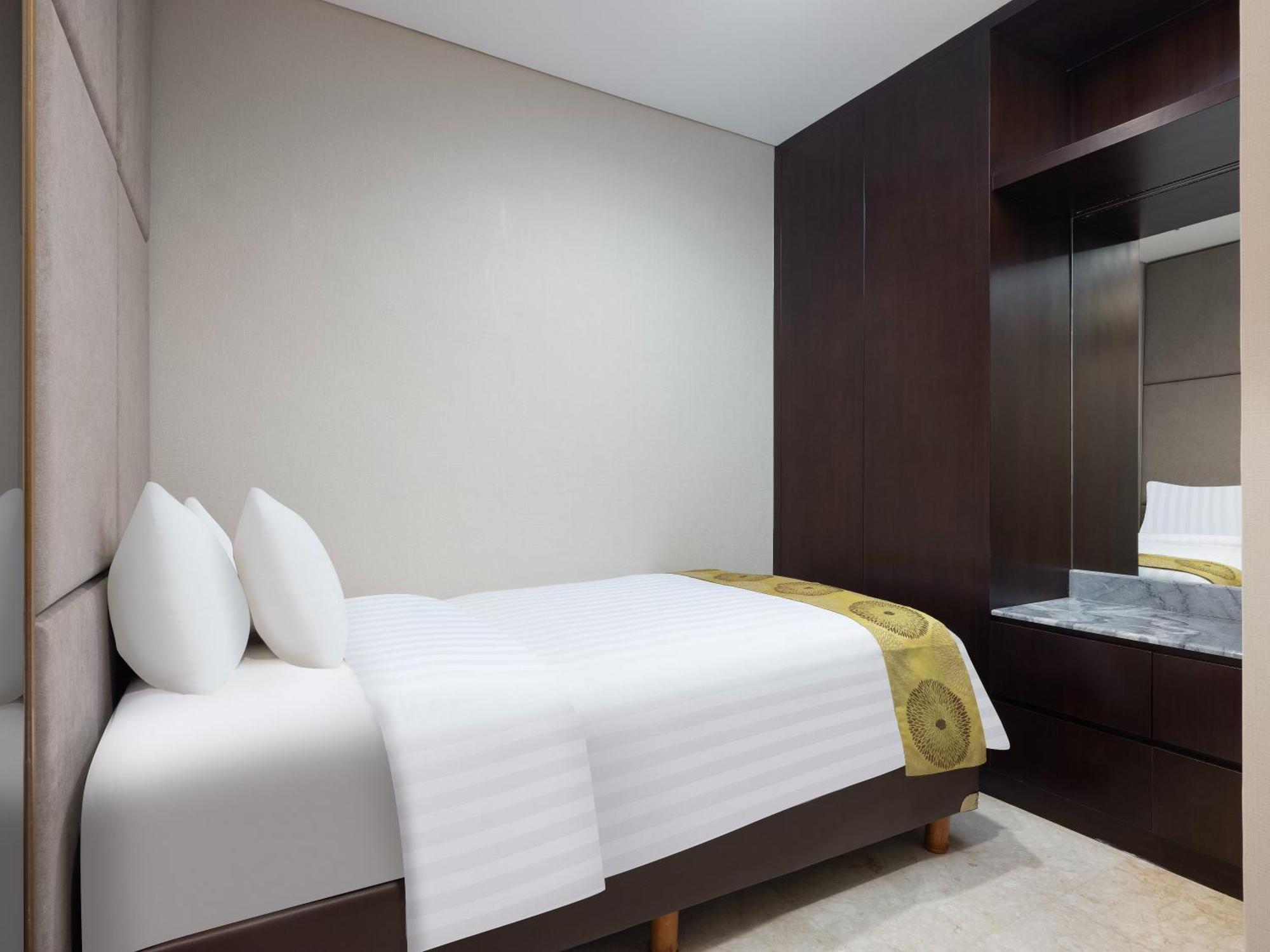 The Grove Suites By Grand Aston Jakarta Exteriör bild