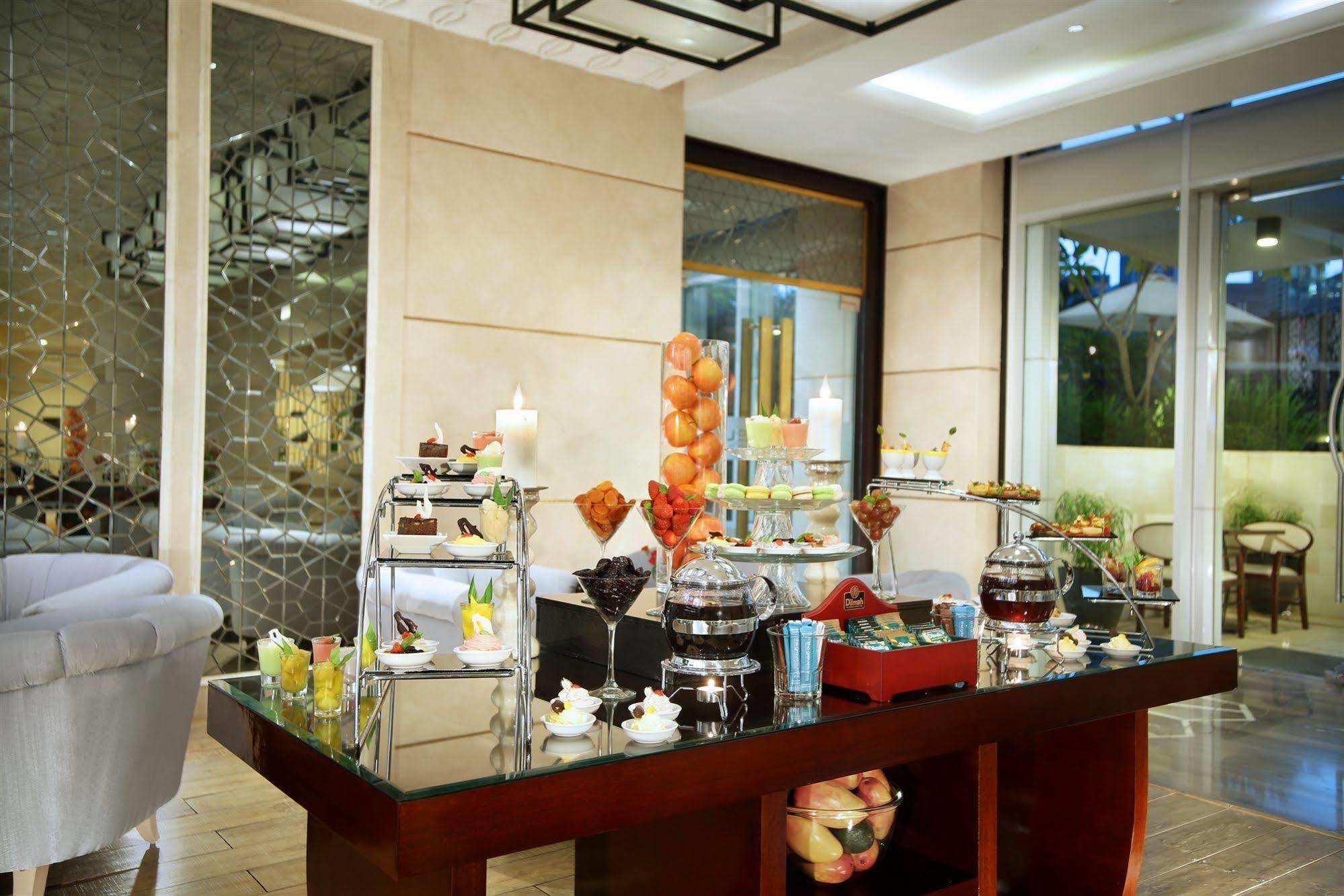The Grove Suites By Grand Aston Jakarta Exteriör bild