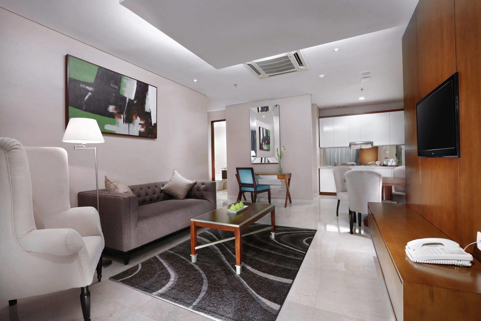 The Grove Suites By Grand Aston Jakarta Exteriör bild