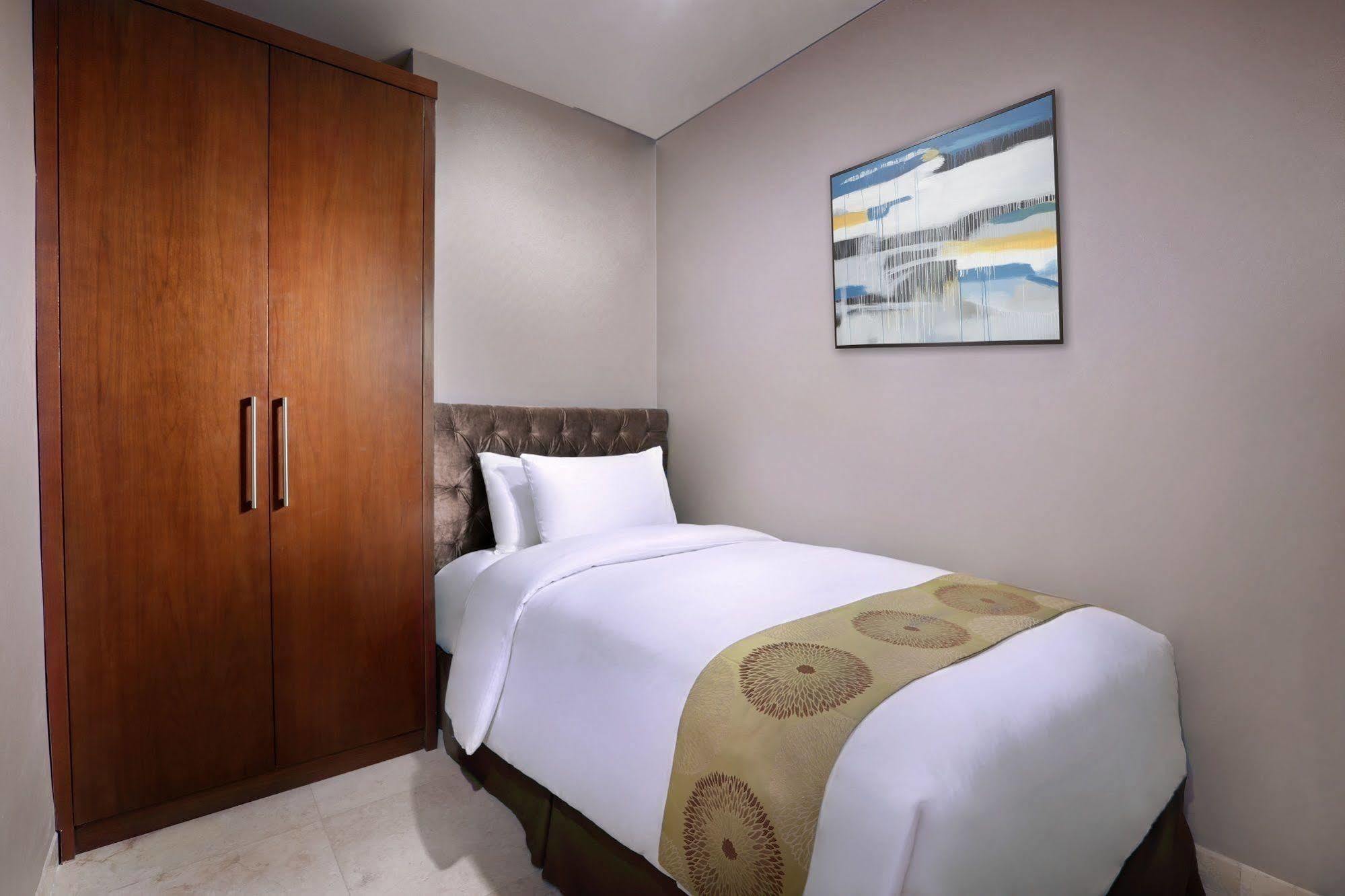 The Grove Suites By Grand Aston Jakarta Exteriör bild